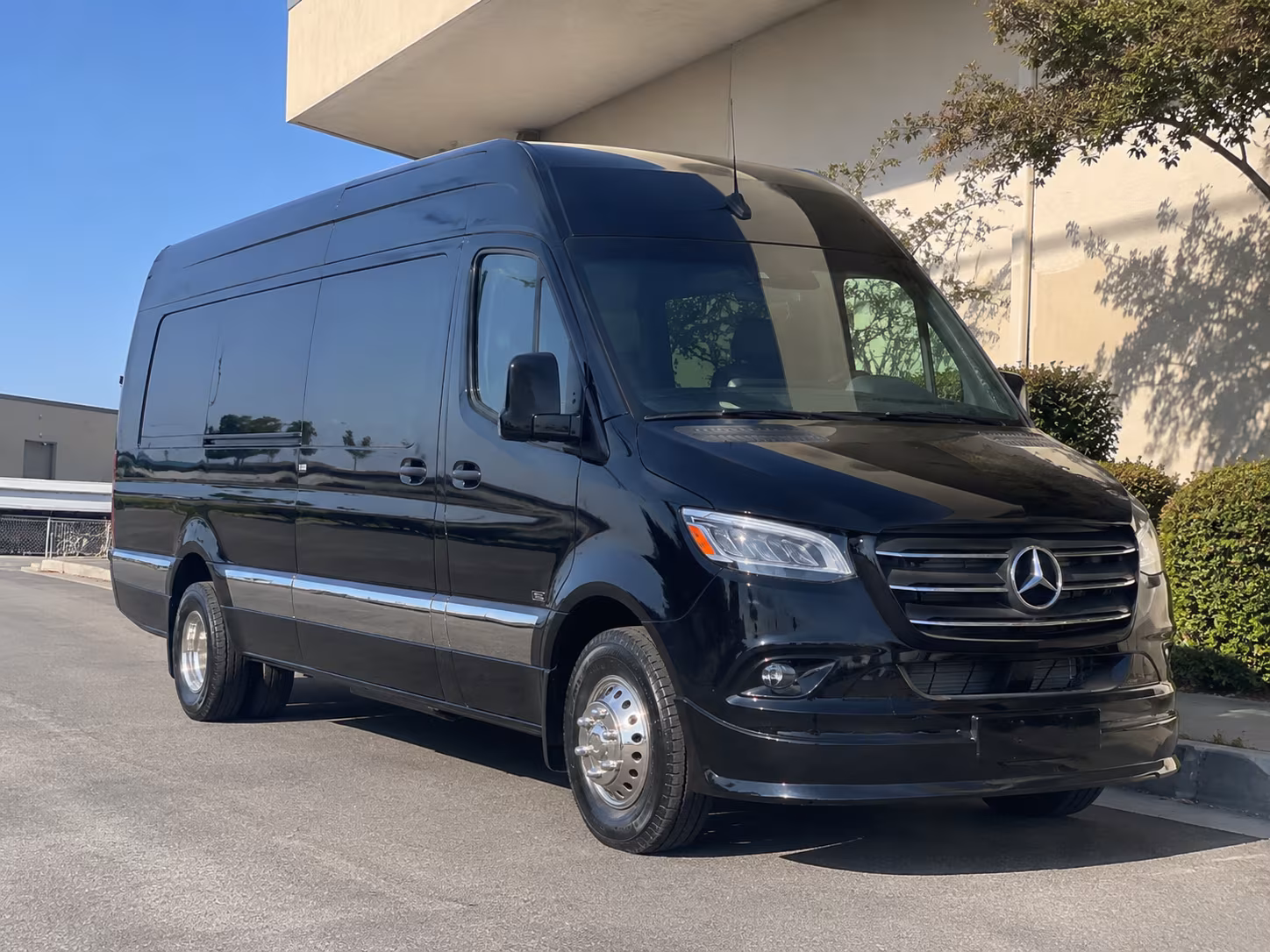 vallejo 12 passenger sprinter van