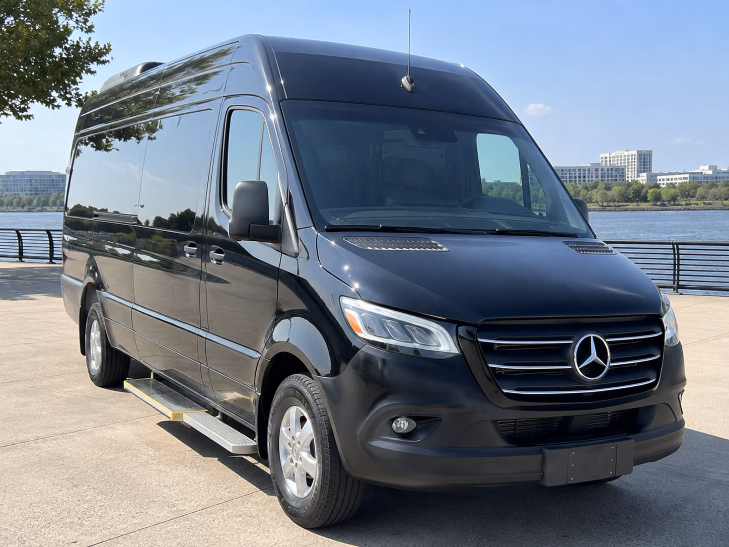 vallejo 15 passenger sprinter van
